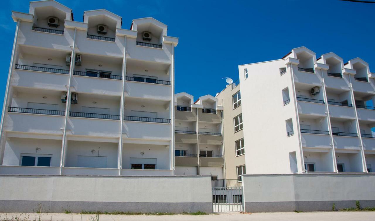 Apartment Quarko Kastela Exterior photo